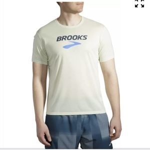 Brooks Distance Graphic Short Sleeve Running T-Shirt